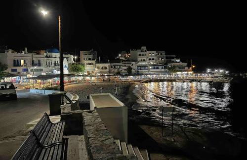 Cozy Studio in Beautiful Apollonas Beach Naxos - Photo 12