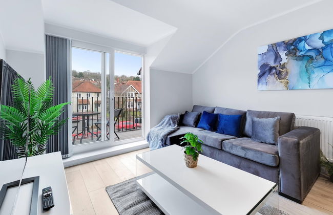 2 Bdrm Penthouse with parking Wycombe - Foto 70