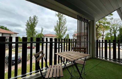 L'Émeraude - Proche Hôpital - Parking - Clim - Fibre - Terrasse - Foto 13