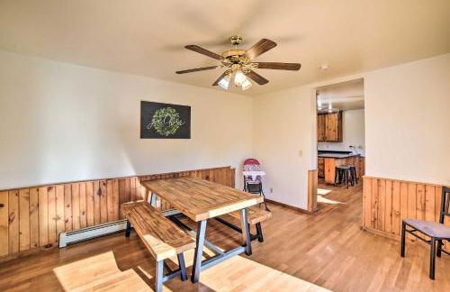 Charming Wisconsin Getaway with Nearby Lake! - Foto 11