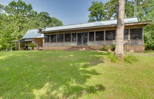 Beautiful Toledo Bend Retreat with Private Dock - Foto 26