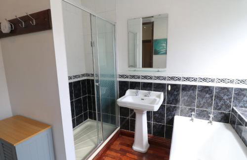 Langlands - Photo 47