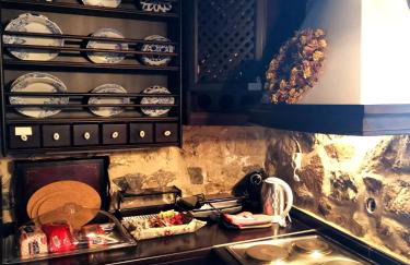 Levantes Mansion - Photo 13