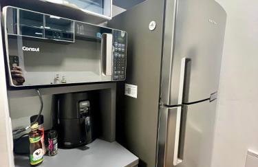 By Hospede Fácil - Studio Prime Requinte - Piscina, academia, Sauna, Garagem - Foto 7