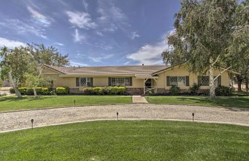 Spacious Lancaster Family Ranch - BBQ and Patio - Foto 34