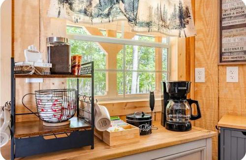 Serenity Cabin - Cozy Mountain retreat near Shenandoah National Park - Photo 13