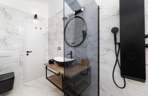 Villa Niko with heated pool, sauna and jacuzzi - Photo 31