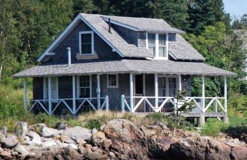 Beautiful Private Retreat with Private Beaches and Boat on McGee Island, Maine - Photo 4