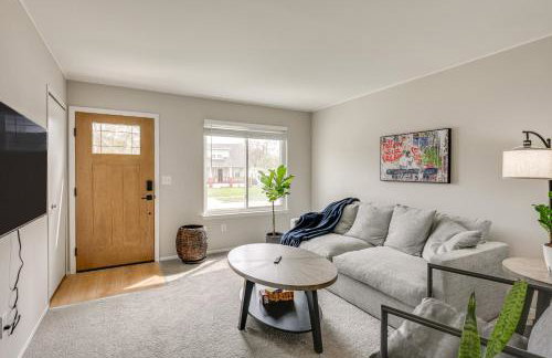 3 Mi to Dtwn Royal Oak Getaway with Fenced Yard! - Foto 1