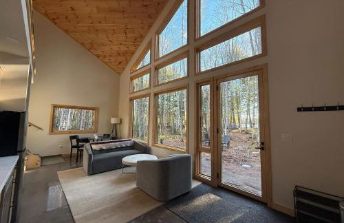 Distinctly modern cabin on quiet Northwoods lake - Foto 2