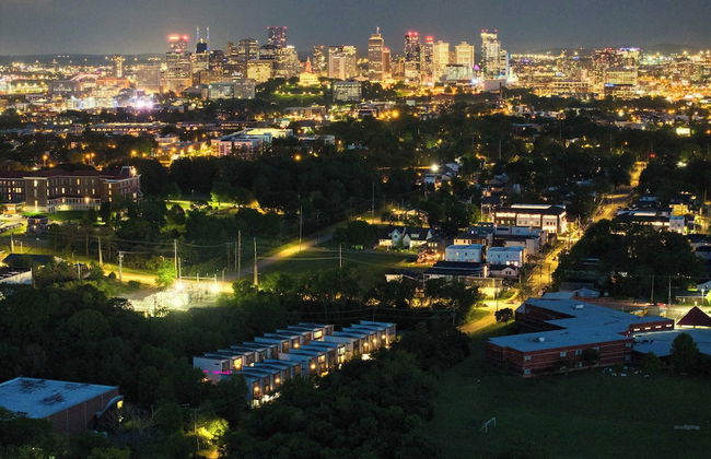 Luxe 4bdr w/ Balcony & Parking, 10 Mins to Broadway 9th Avenue by Avantstay - Foto 45