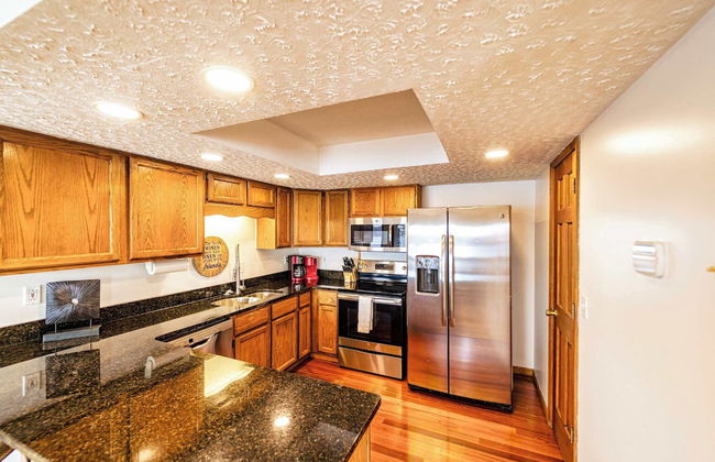 Redbud Retreat Amenity-filled Waterfront Home! - Photo 16