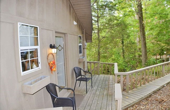 Riverview 1 Bedroom Cabin by RedAwning - Photo 13