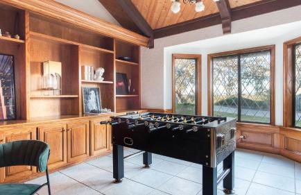 Cathedral by AvantStay Charming Secluded Estate w Sauna Pool Table Views of the Rolling Hills - Foto 21