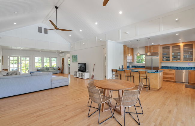 Gorgeous Renovated 1937 Plantation Style Beach House 50 Steps To The Center Of The Beach 5 Bedroom Home by RedAwning - Foto 19