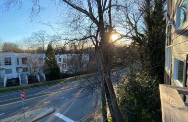 Entire Home Close to BOA Stadium & City - Foto 61