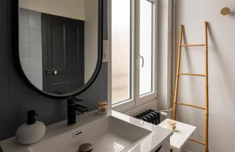 La maison Janisse - gîte en centre-ville avec jardin - Foto 26