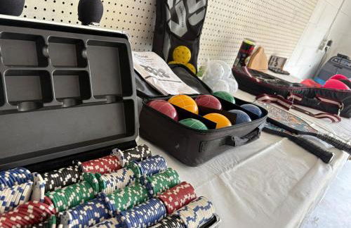 Heated Pool with Lanai- 10min from Beach- Lots of amenities - Foto 3