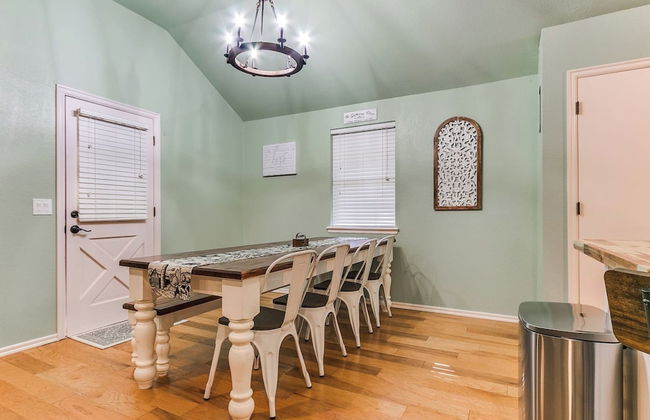 Serene Modern Farmhouse on 2 Acres - Foto 13