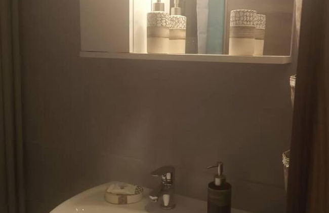 On the Metro Station of Korydallos, Near Peiraeus - Foto 17