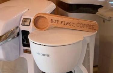 Knotty but Nice-sleeps 6-one minute to lake! - Foto 23