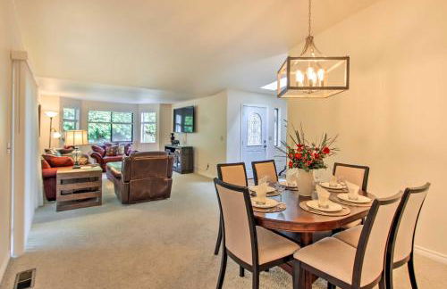 Quiet Lakefront Olympia Home with Dock on Half Acre - Foto 4