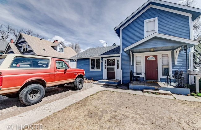 1BR Downtown Townhome King Bed, 5 Min to Shops - Photo 16