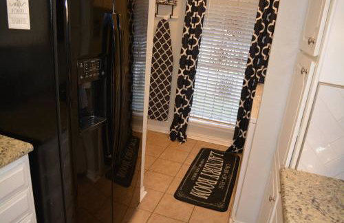 Central World Cup Retreat with Patio & AC - Foto 30