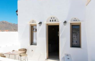 4TWaves Pyrgos House -near the square Platanos - Foto 1