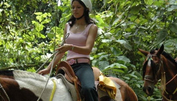 Paseo a caballo a la Catarata La Fortuna