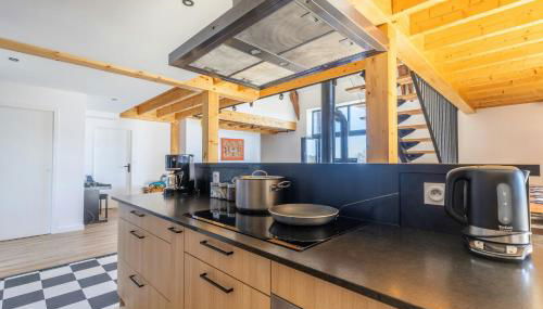 Family Farm At The Foot Of Auvergne Volcanoes - Foto 5