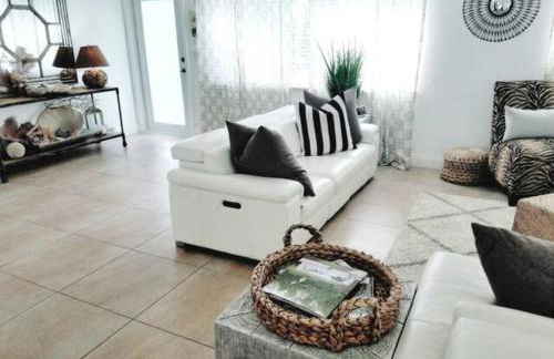 PoshPadz Villa Oceana-Hot tub, HUGE Pool, Beach - Foto 48