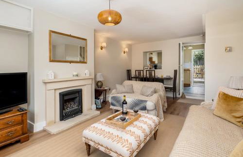 Charming 2 Bed Cottage in the Heart of Adderbury Pass the Keys - Foto 1