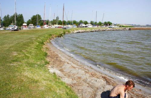 Doppelhaushaelfte am Hafen von Neuendorf - Foto 34