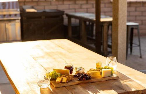 Sun Runner - Serene desert home w/pool & hot tub - Foto 42