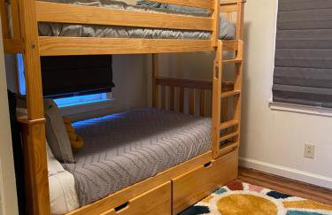 Historic Downtown Cottage - Foto 12