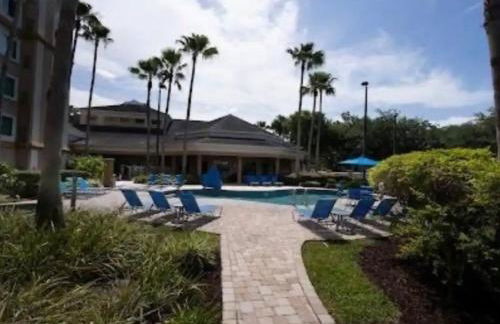 Renovated Condo near Disney Free Shuttle to Parks - Foto 15