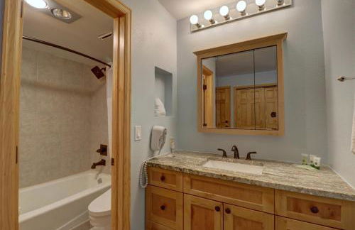 MP615S and MP617H Mountain Plaza 1BR 2BA Hot Tub condo - Foto 26