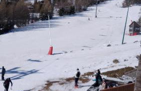 LA PETITE LUGE studio sur les pistes, WiFi centre station Super-Besse - Foto 18