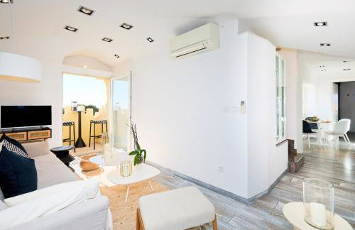 Piece of Heaven with a Million dollar View - Foto 19