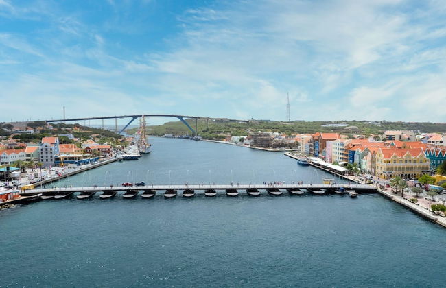 Charming Harbour Home at Historic Handelskade - Photo 10