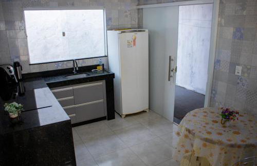 casa ampla com 3 quartos e piscina com hidromassagem - Foto 1