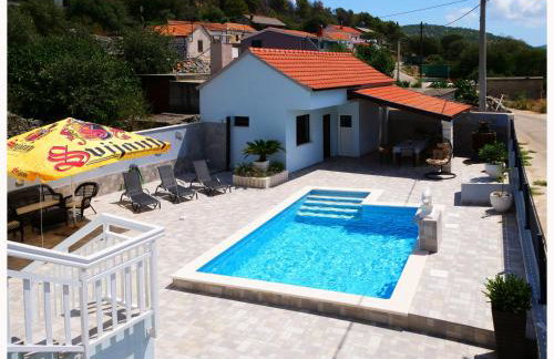 House Luketini dvori - Foto 1