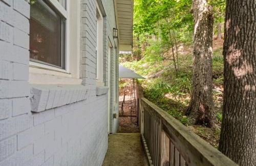 Spring Bungalow - A cozy getaway in downtown Hot Springs! - Foto 43