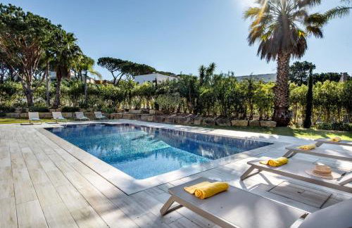 Dazzling Almancil Villa Villa Magorian 4 Bedrooms Spacious Furnished - Photo 11