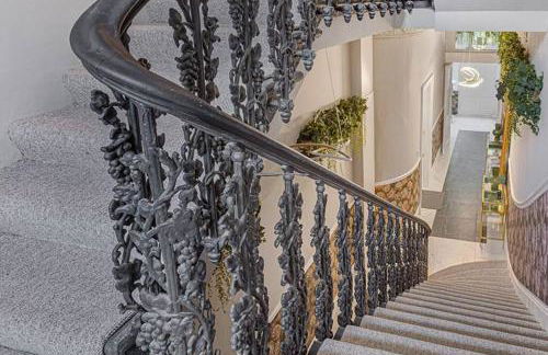 Stunning Hyde Park Home with Private Balcony & Lift Elevator Access - Foto 31