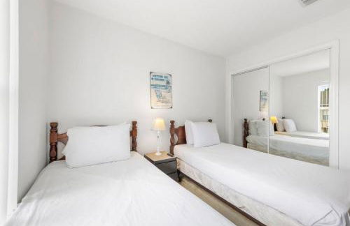 2730 Club Cortile Circle Apt. B - Foto 17