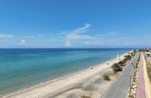 Summertime Villa just 90meters from the sea! - Foto 48