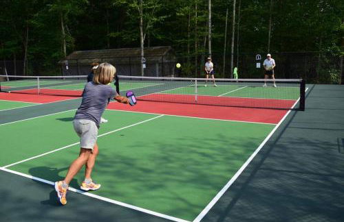 Cozy Charming Ski Chalet Sleeps 11 - Foto 55