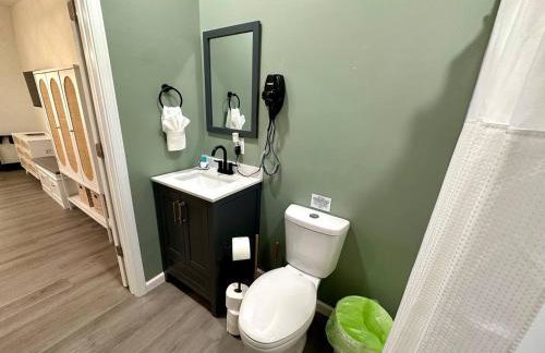 Romantic King Bed, Heart Shaped Hot Tub, Fire Pit - Foto 33